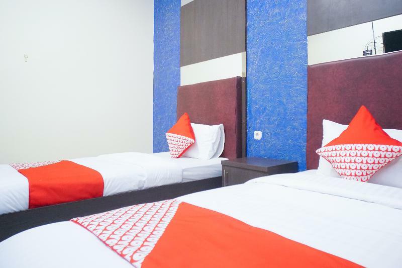 Urbanview Hotel Nugraha Palembang By Reddoorz Exterior foto